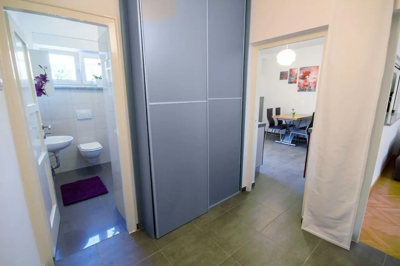 Centar Apartment Sonja Pula 0*,  Croatia